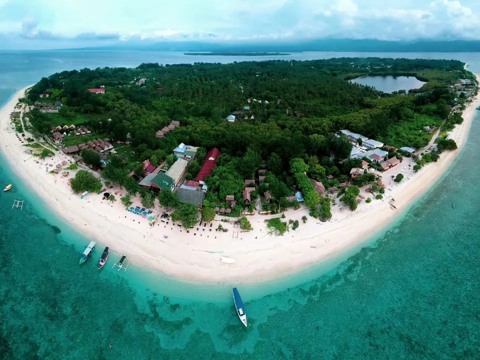 Gili Meno from above